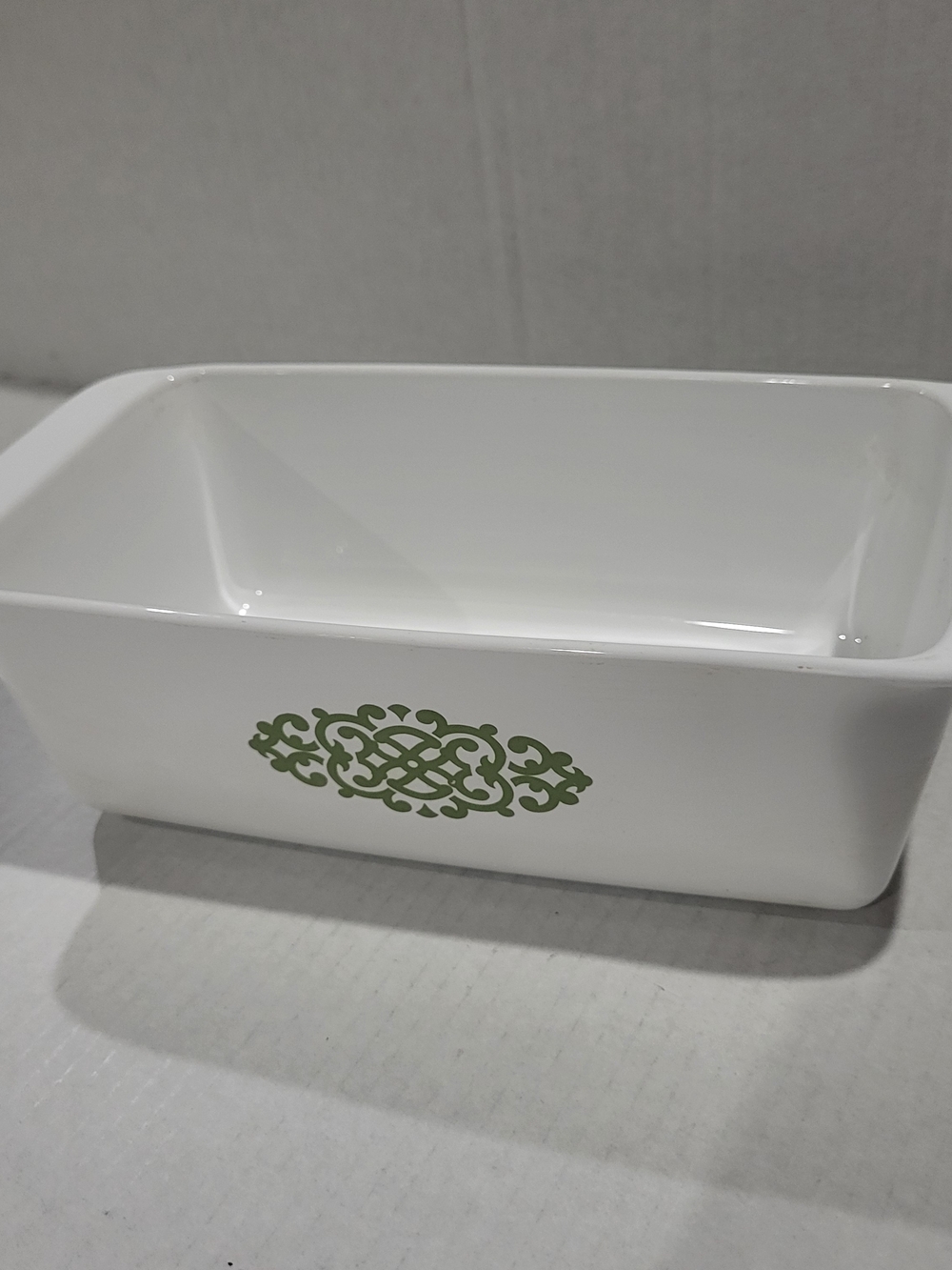 Vintage CorningWare P-315-B 2 qt Ceramic Loaf Pan White/Green Medallion